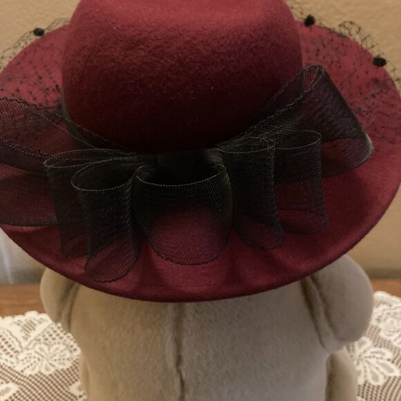 VINTAGE WOMEN'S FELTED WOOL HAT W/BLACK FACE NET, ORGANDY BOW - Picture 9 of 11